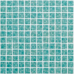 Изискана стилизирана мозайка, с размер 31.6 x 31.6 см. POOL ONDAS ESMERALDA от MOSAVIT (Испания)